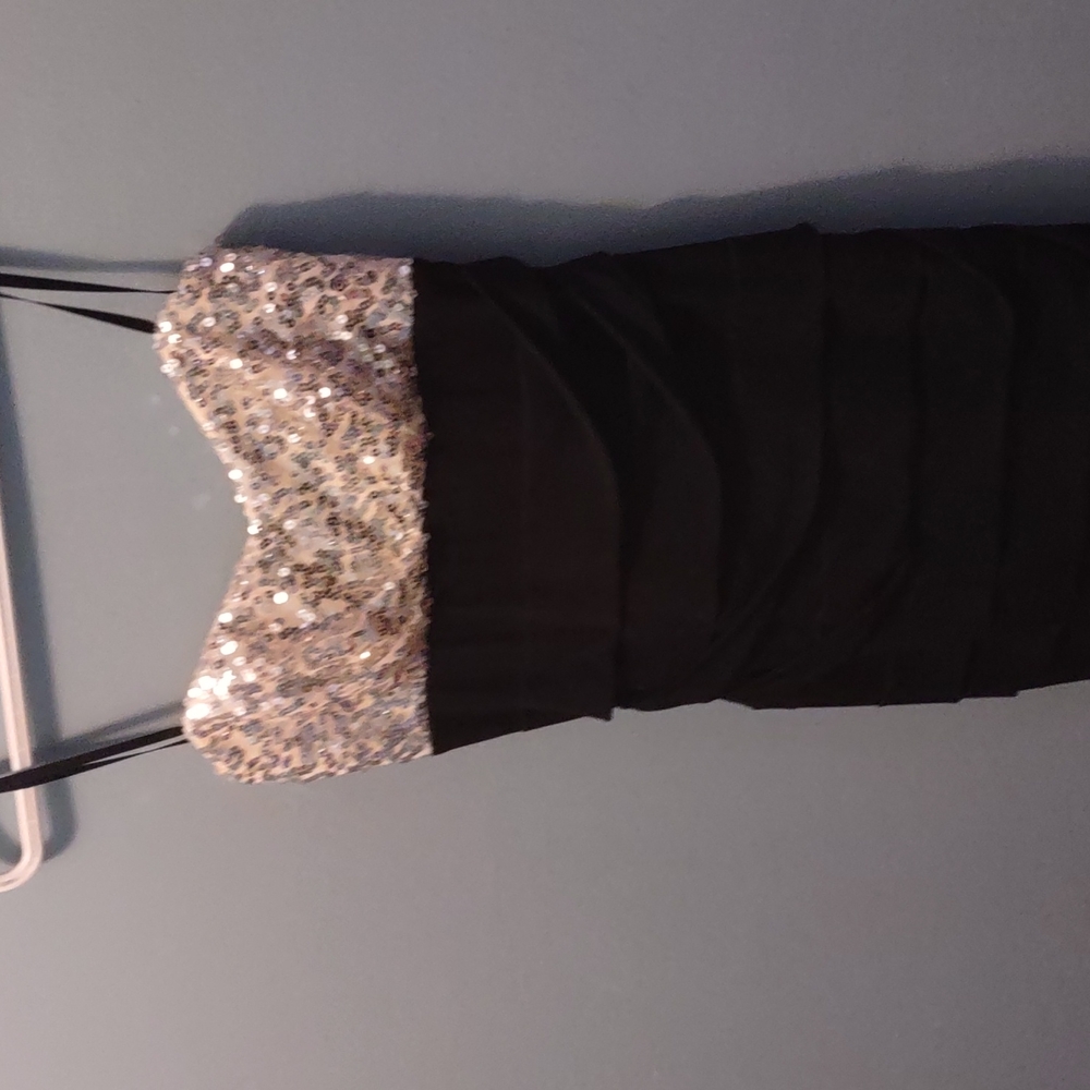 Strapless dress